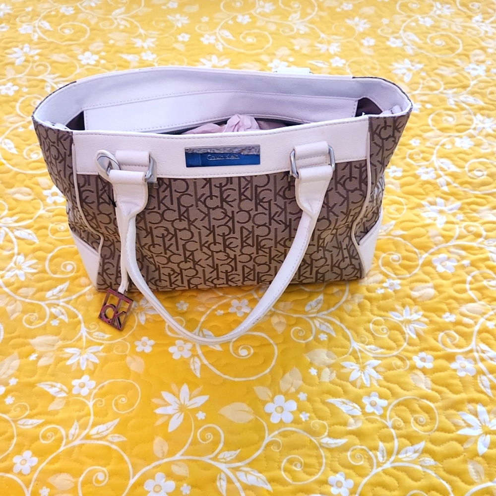 Calvin Klein wihite/tan handbag with shoulder strap
